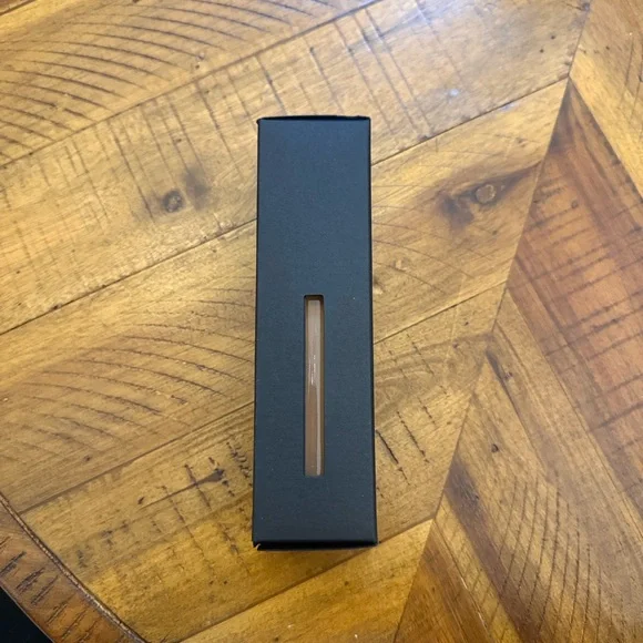 Makeup By Mario SurrealSkin Foundation - 13W - Picture 11 of 13